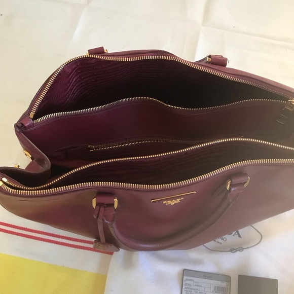 Prada Saffiano Beautiful Bag - Picture 5 of 7